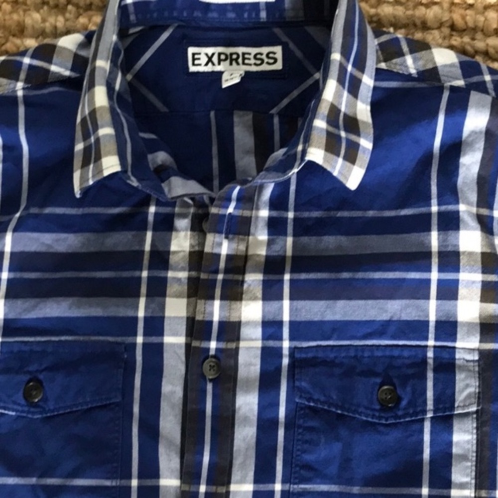 Express Button-Up - Picture 3 of 5